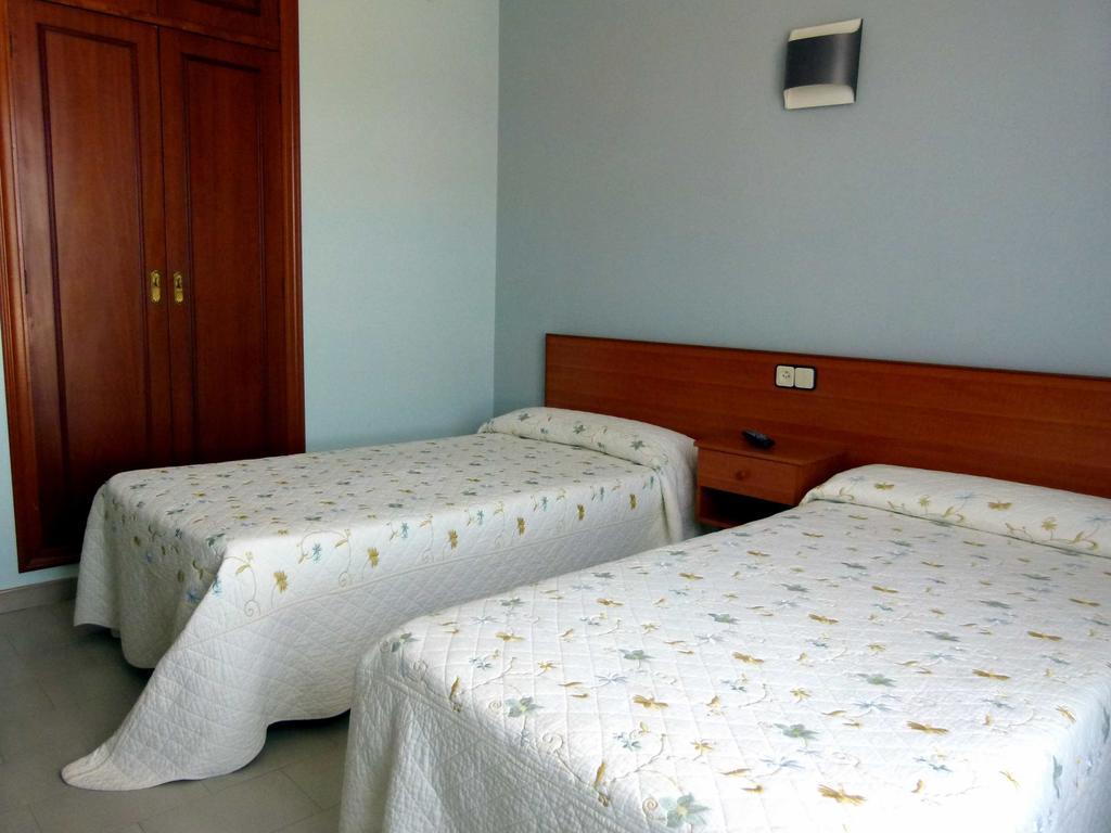 Hostal Chiquin Tapia De Casariego Exterior foto